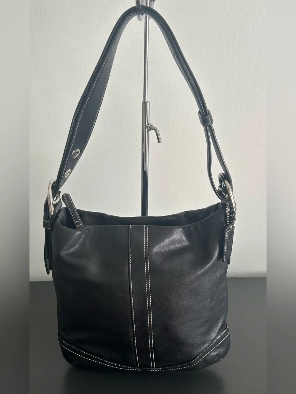 Vintage Y2K Coach Hamptons Black Leather Shoulder Bag
